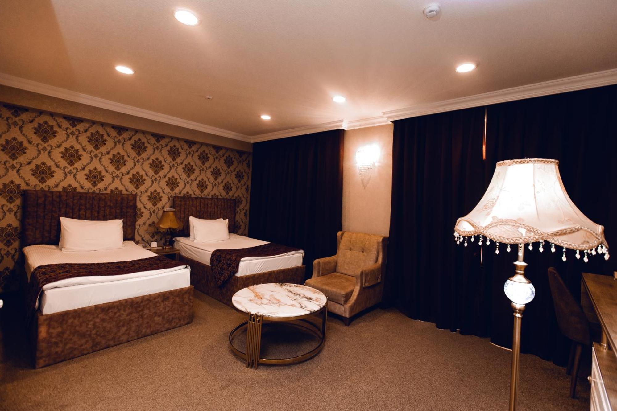 Baku Hotel Ganja Ngoại thất bức ảnh